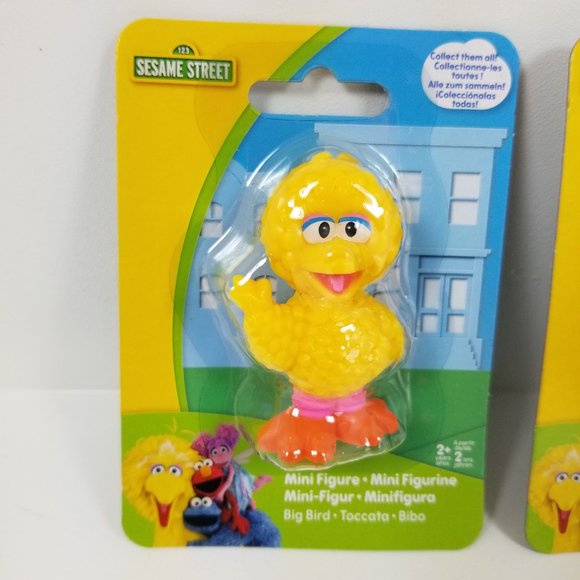 Sesame Street Action Figure set cake decorations approxima 2" + or - - Picture 5 of 15